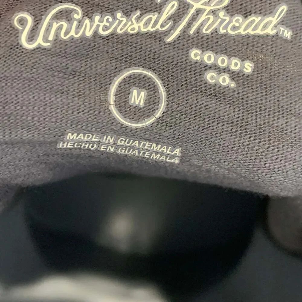 Universal Thread - Picture 3 of 7